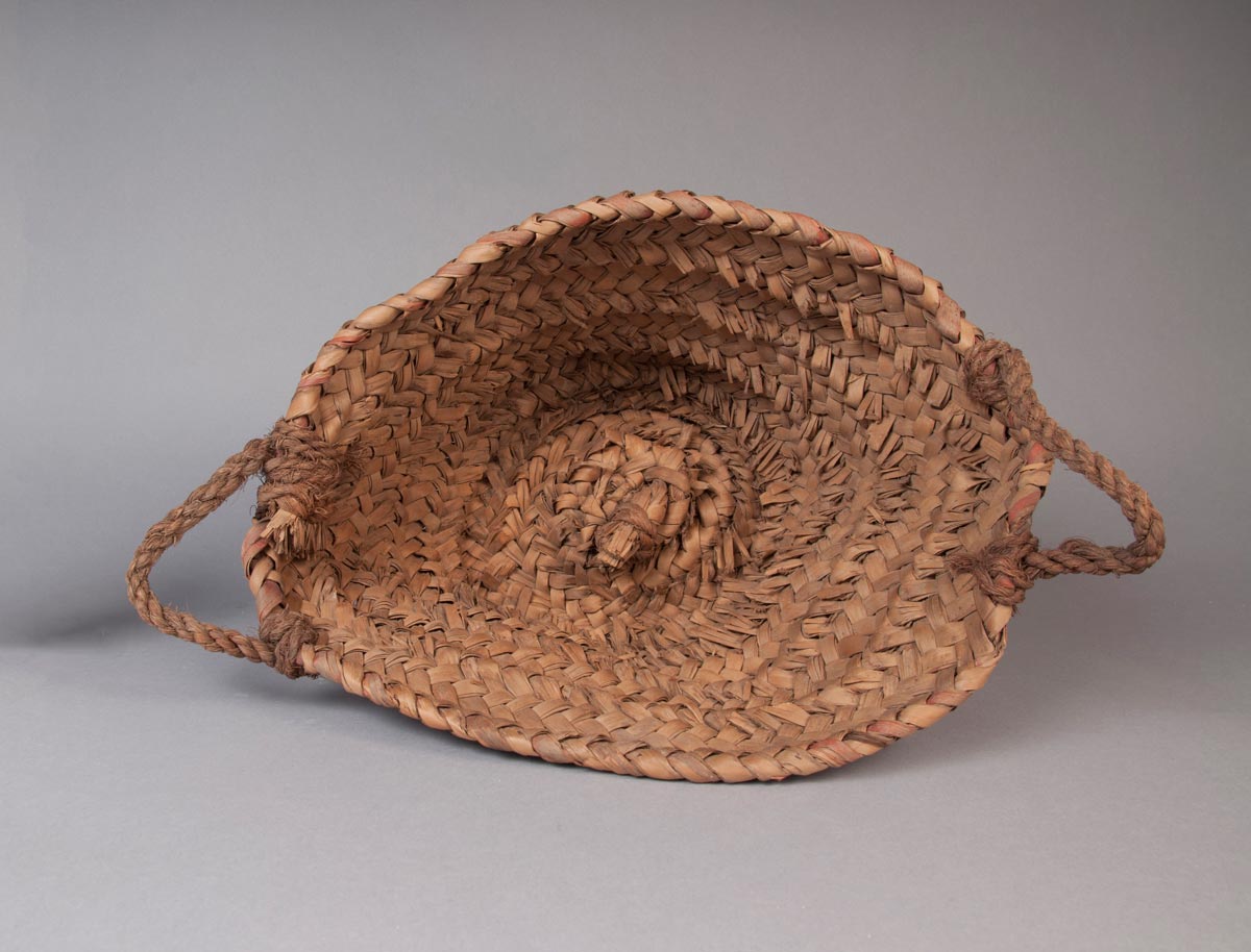 Basket with traces of red