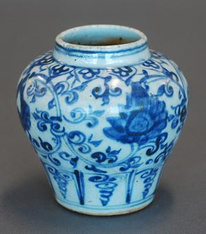Porcelain jar