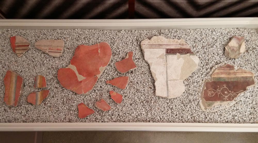 Third style fragments