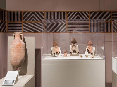 The service courtyard