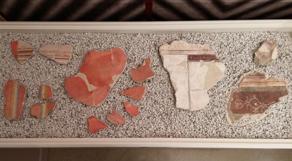 Third style architectural motifs