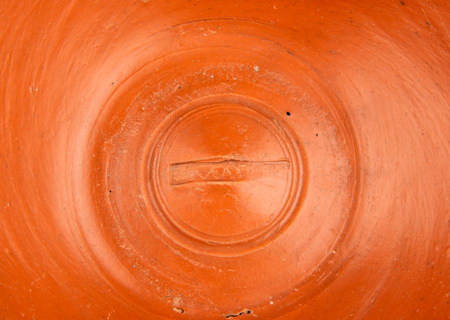 Stamp with the name of the bowl's maker