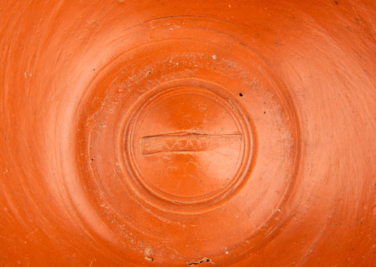 Stamp with the name of the bowl's maker