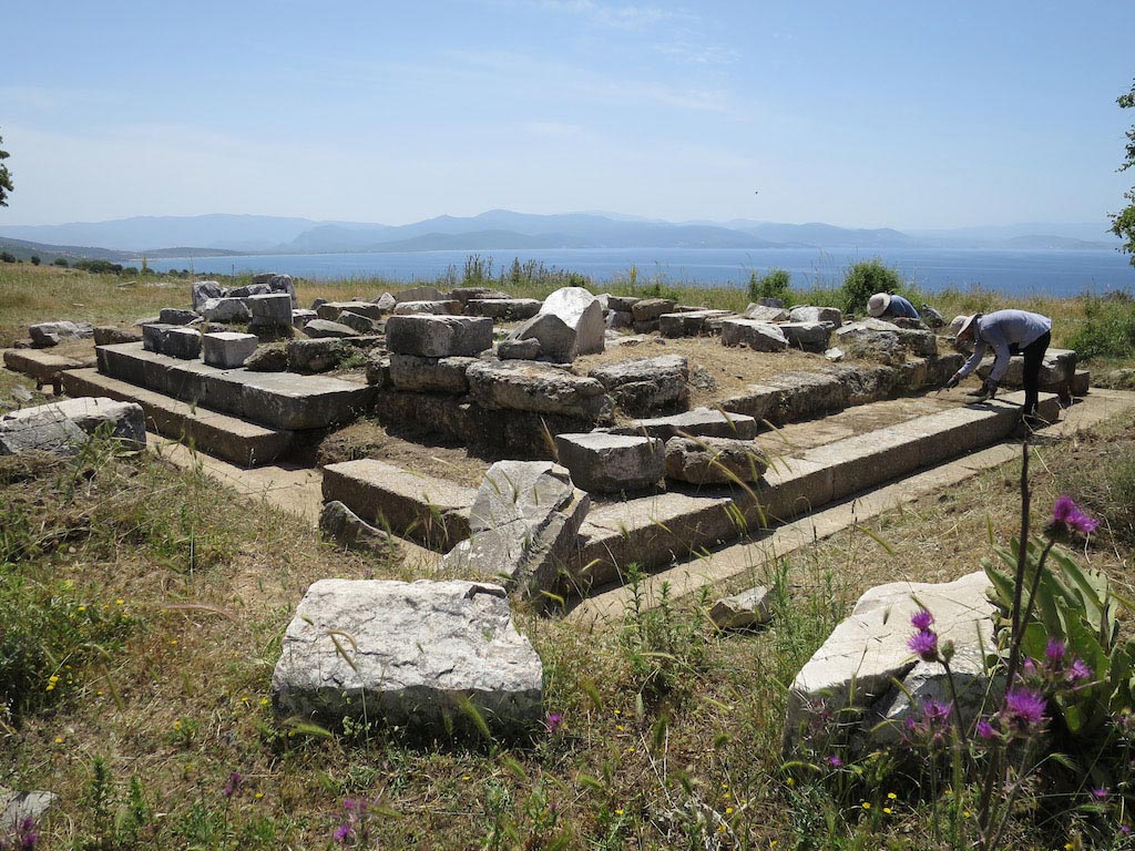 Temple of Apollo at Notion